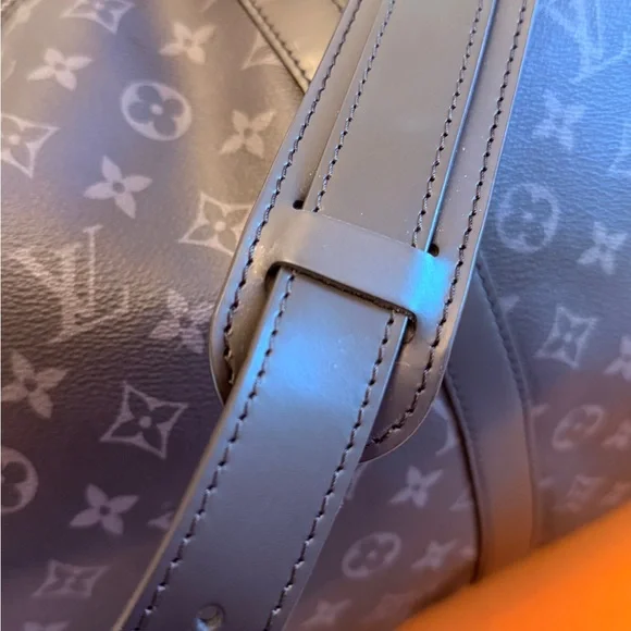 Louis Vuitton BLACK Monogram Men's Bag - Picture 3 of 11